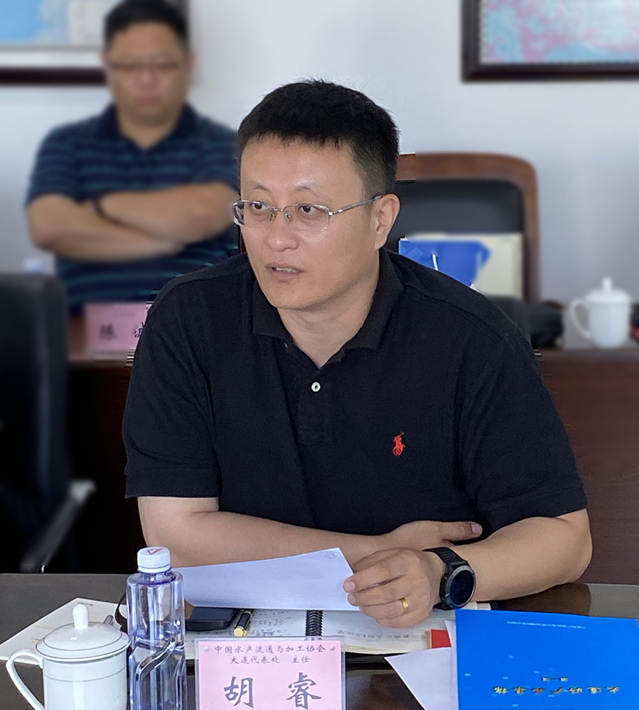 胡睿.jpg