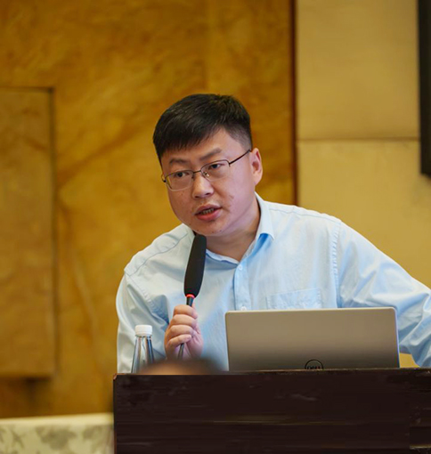 綠杉李強.jpg